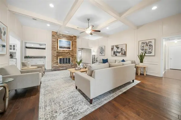 9727 Amberley Drive, Dallas, TX 75243