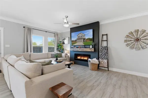 5708 Black Pine, Granbury, TX 76048