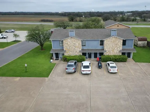 1403 Courtney Place, Cleburne, TX 76033