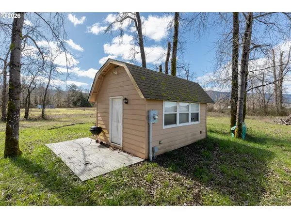 47267 RIVER RANCH LN, Westport, OR 97016