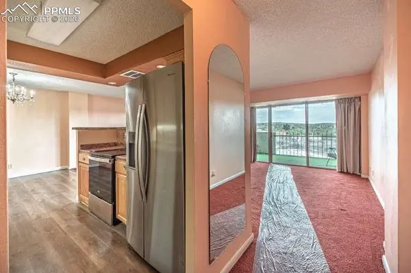 411 Lakewood CIR #B1112, Colorado Springs, CO 80910