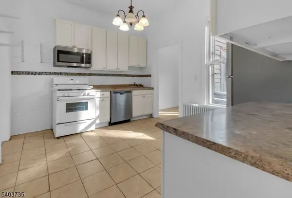 564 Hudson Ave, Weehawken Twp., NJ 07086