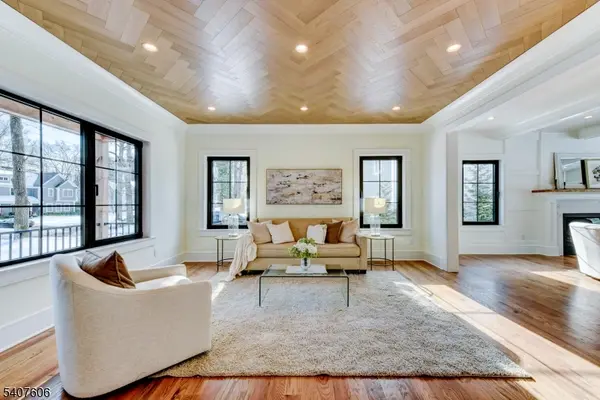 2087 Dogwood Dr, Scotch Plains Twp., NJ 07076