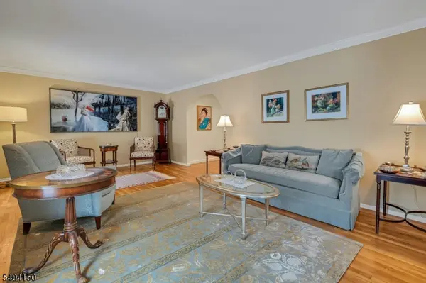 31 Garfield Ave, Madison Boro, NJ 07940