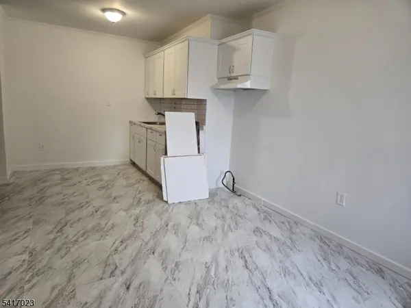 232 Stuyvesant Ave #Rear, Lyndhurst Twp., NJ 07071