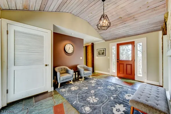 95A Dreahook Rd, Readington Twp., NJ 08833