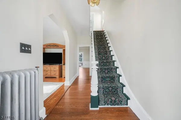 416 2Nd St, Carlstadt Boro, NJ 07072