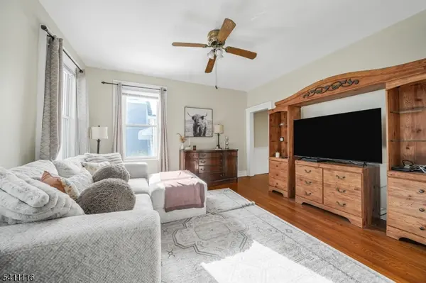 416 2Nd St, Carlstadt Boro, NJ 07072