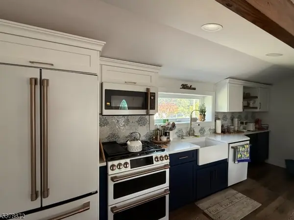 56 W River Styx Rd, Hopatcong Boro, NJ 07843