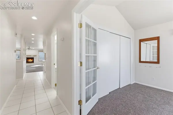 215 Luxury LN, Colorado Springs, CO 80921