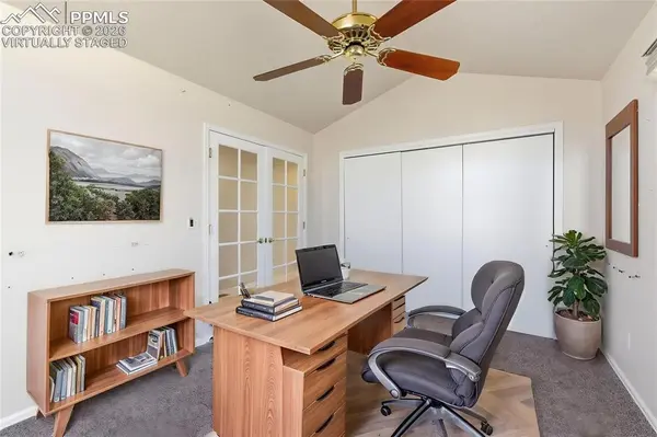 215 Luxury LN, Colorado Springs, CO 80921