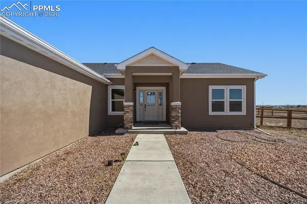 667 E Vermillion DR, Pueblo, CO 81007