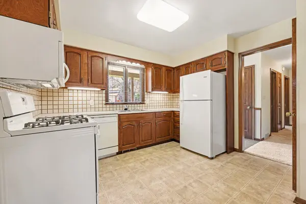 3135 Wildridge DR NE, Grand Rapids Twp, MI 49525