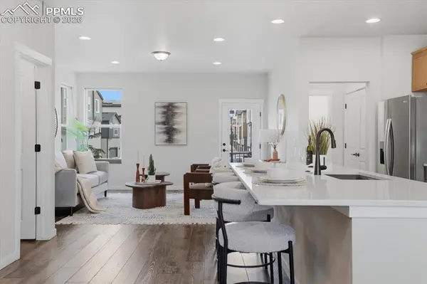 8648 Wolf Valley DR, Colorado Springs, CO 80924