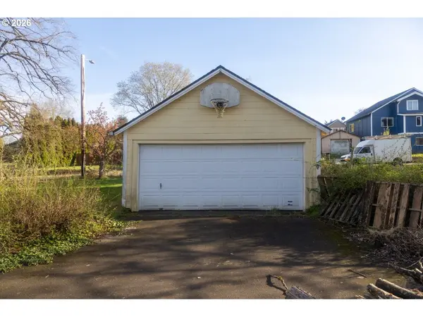7801 SE 162ND AVE, Portland, OR 97236