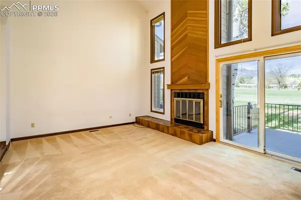 24 Woodbridge DR, Colorado Springs, CO 80906