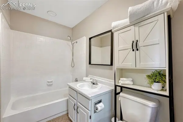 929 S Arcadia ST, Colorado Springs, CO 80903