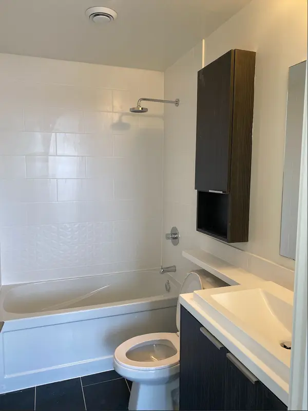 2 Sonic WAY #405, Toronto C11, ON M3C 0P2