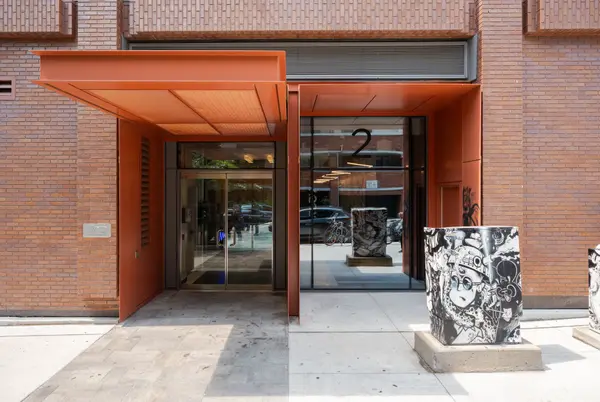 2 Augusta AVE #507, Toronto C01, ON M5V 0T3