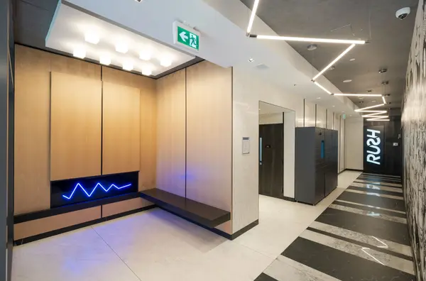 2 Augusta AVE #507, Toronto C01, ON M5V 0T3