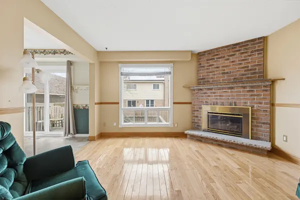 56 Gilmour DR, Ajax, ON L1S 5J3