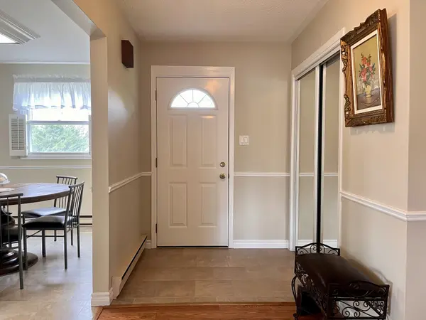 37 Canal ST, Georgina, ON L4P 1K6