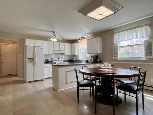 37 Canal ST, Georgina, ON L4P 1K6