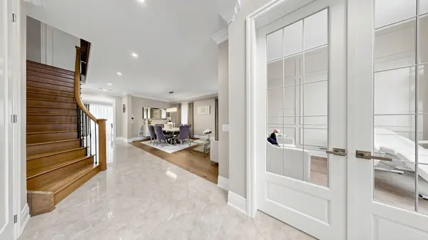 147 Ben Sinclair AVE, East Gwillimbury, ON L9N 0Z2