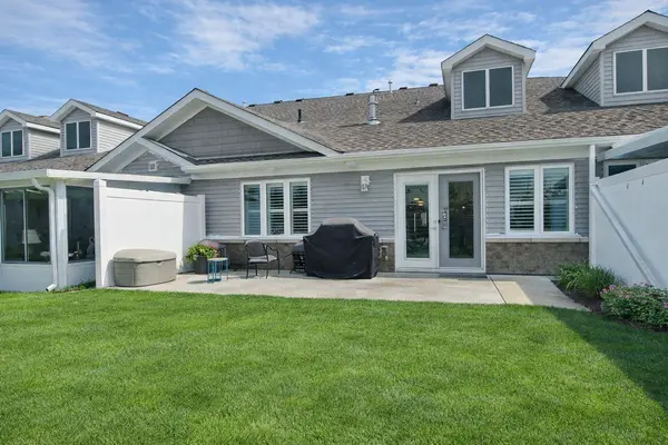 30 Ivy CRES, Wasaga Beach, ON L9Z 0H8