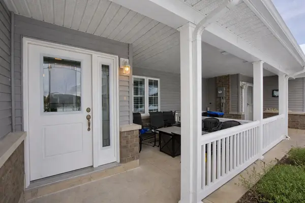 30 Ivy CRES, Wasaga Beach, ON L9Z 0H8