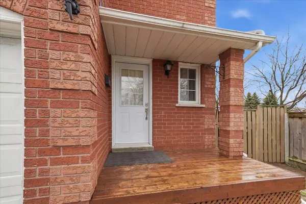 103 Downing CRES, Barrie, ON L4N 8V5