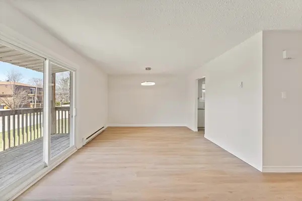 10 Kings CT, Orillia, ON L3V 6S4