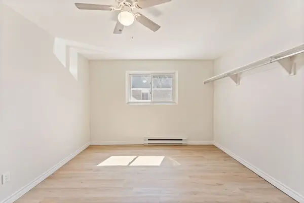 10 Kings CT, Orillia, ON L3V 6S4