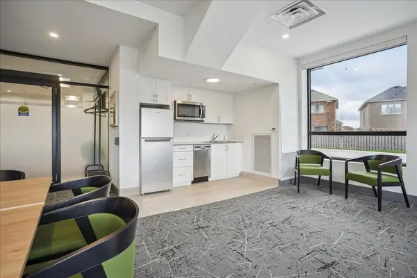 30 Hanmer ST W #501, Barrie, ON L4M 0J8