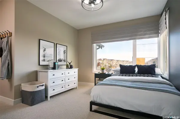 1112 Camden GARDENS, White City, SK S4L 0G1