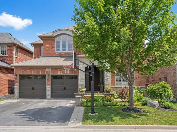 3225 Saltaire CRES, Oakville, ON L6M 0K8