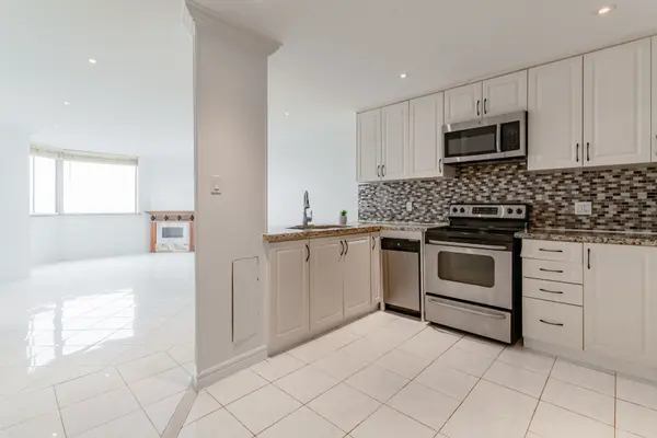 234 Albion RD #2203, Toronto W10, ON M9W 6A5