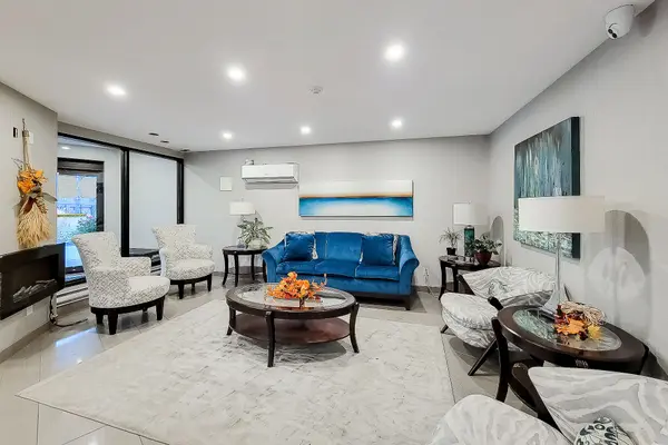 700 Dynes RD #712, Burlington, ON L7N 3M2