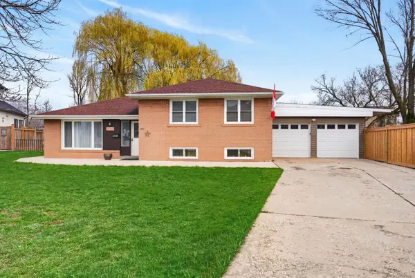 1332 Stanbury RD, Oakville, ON L6L 2J4