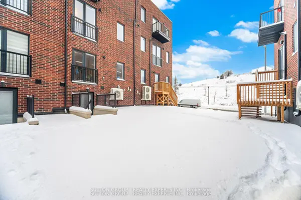 5 Taylor CT, Caledon, ON L7E 2R7