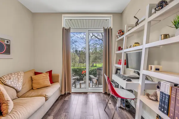 29 Godfrey's LN, Mississauga, ON L5H 2T1