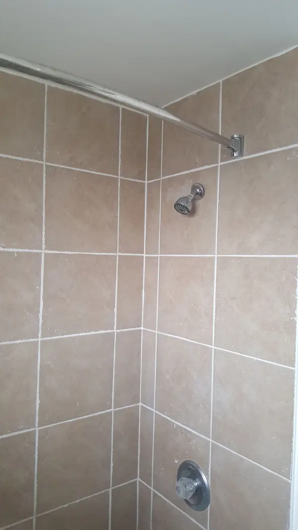 14 North Alarton ST #7, Mississauga, ON L4T 1J8