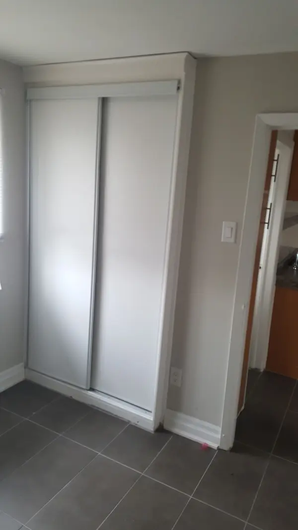 14 North Alarton ST #7, Mississauga, ON L4T 1J8