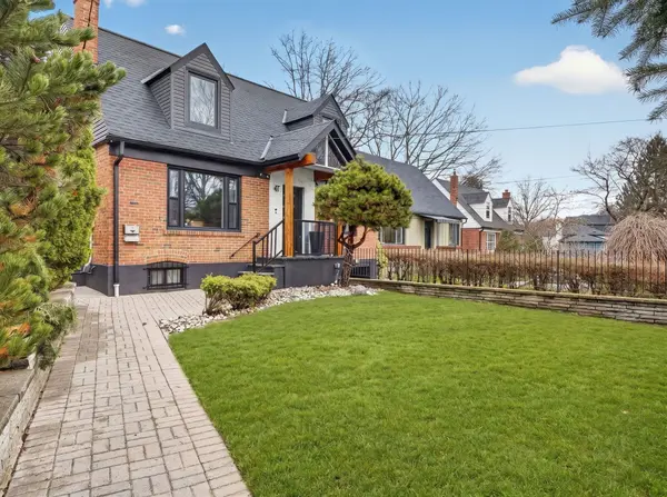 47 Berl AVE, Toronto W07, ON M8Y 3C6