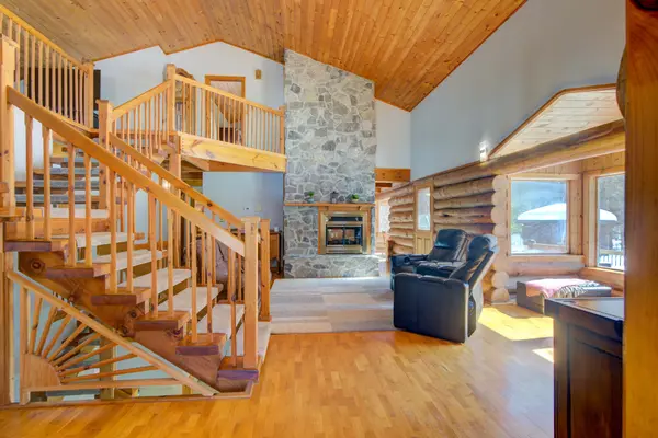 199 Kelly's RD, Rideau Lakes, ON K7A 4S5