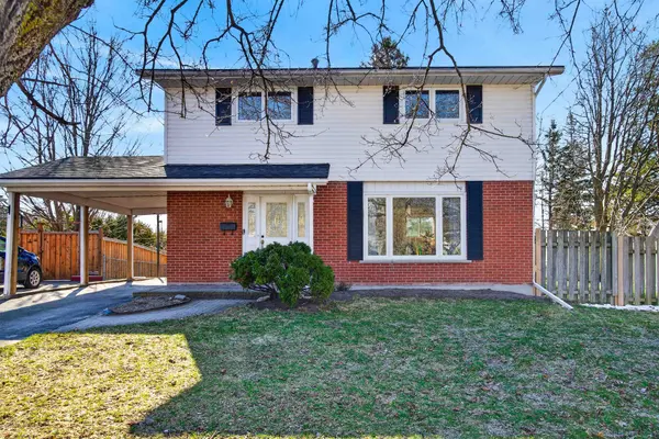 40 Robertson LN, Belleville, ON K8P 4C3