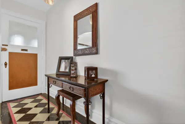 168 Huron AVE N, Tunneys Pasture And Ottawa West, ON K1Y 0W4