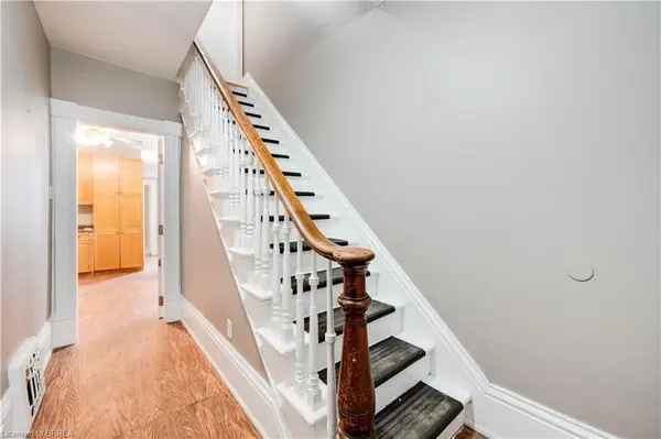 300 Dalhousie ST, Brantford, ON N3S 3V5