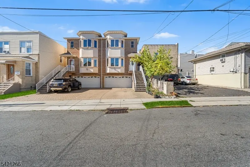 233 5TH Street #B, Fairview Boro, NJ 07022