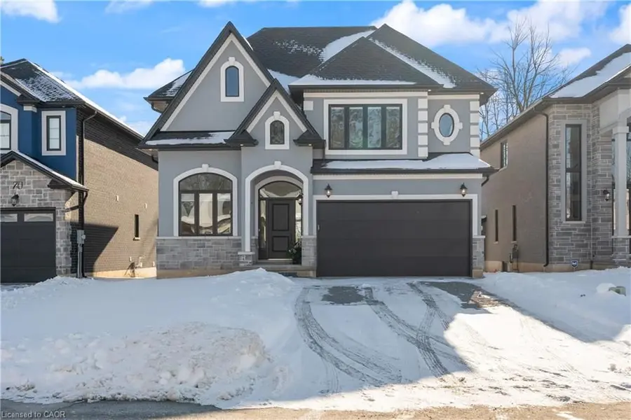 66 Cesar PL, Hamilton, ON L9G 0G3